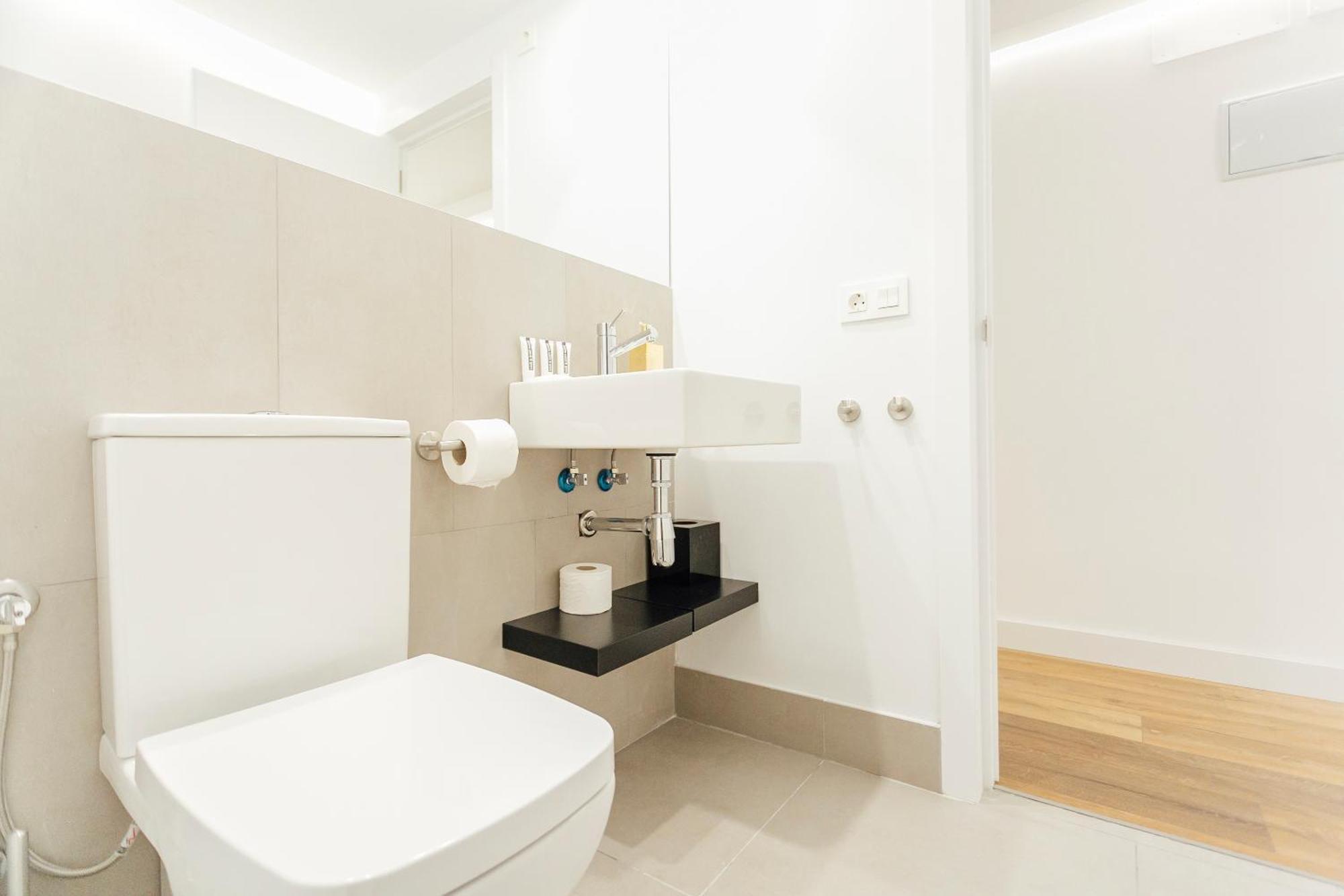セビリアDecorated And Renovated- 2Bd 2Bth- Centerアパートメント エクステリア 写真