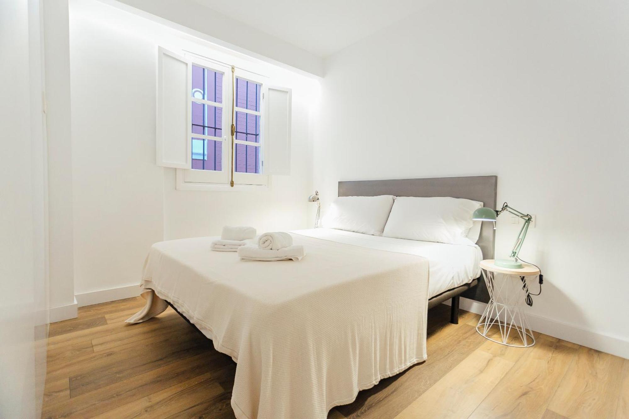 セビリアDecorated And Renovated- 2Bd 2Bth- Centerアパートメント エクステリア 写真